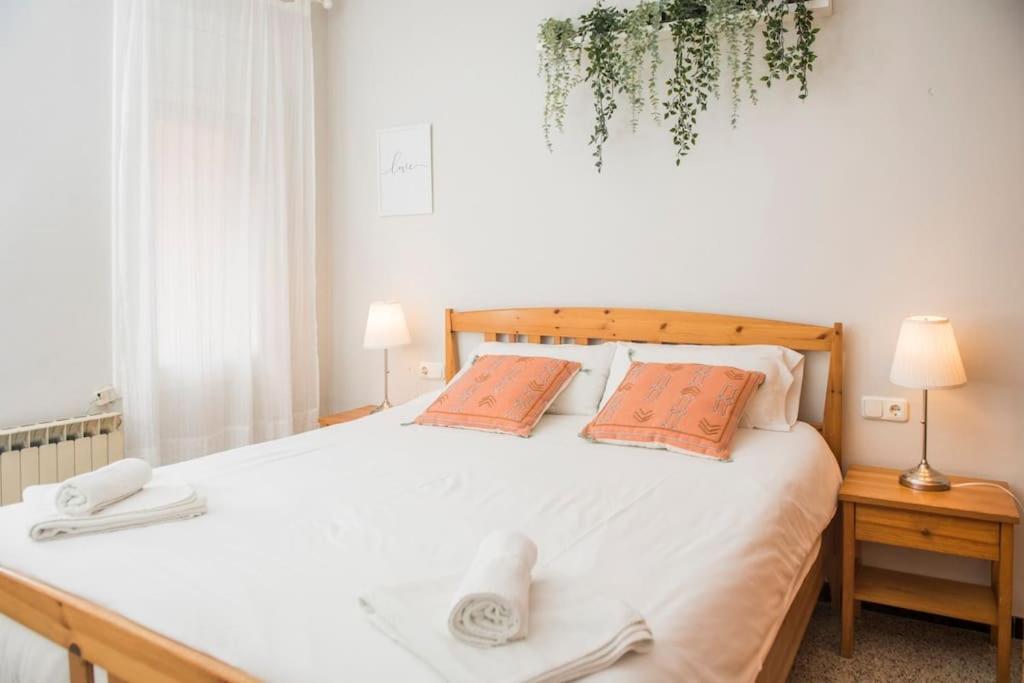 Sunny And Quiet Sagrada Familia Appartement Barcelona Buitenkant foto