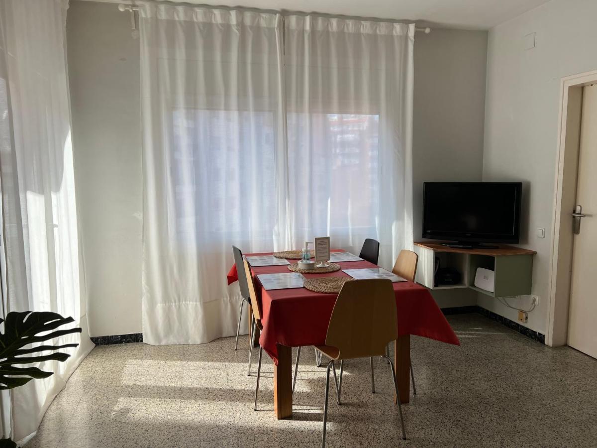 Sunny And Quiet Sagrada Familia Appartement Barcelona Buitenkant foto